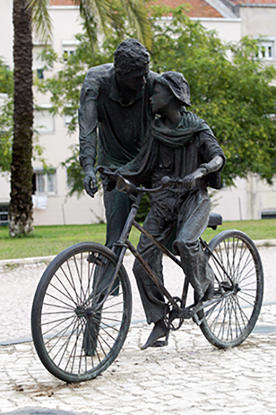 Bronze sculpture by Melício